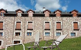 Apartamentos Fio de Neu con jardín, gimnasio, barbacoa